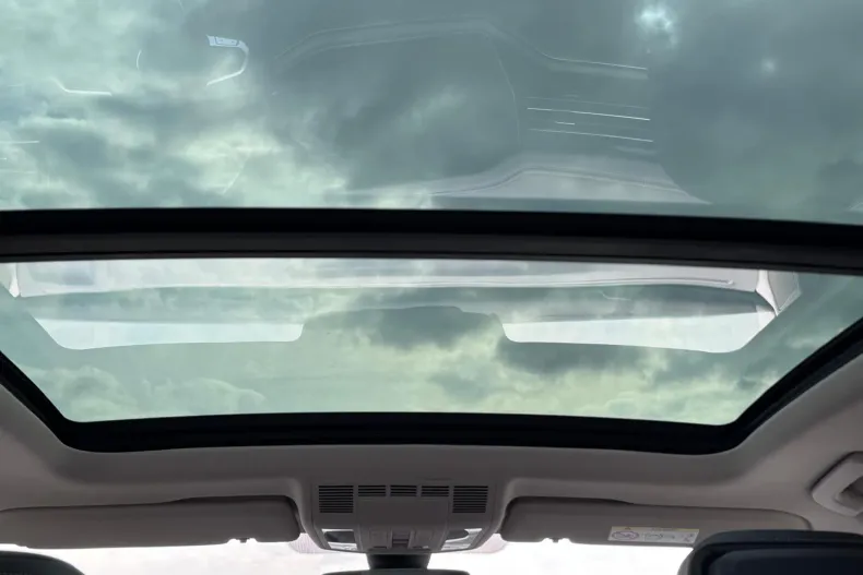 Volkswagen Touareg din 2025 cu 19 km - oferta VOL202331 - foto 33