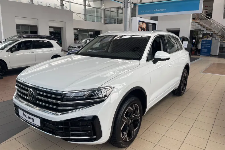 Volkswagen Touareg din 2026 cu 120.000 km - oferta VOL202334 - foto 1