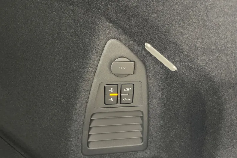 Volkswagen Touareg din 2026 cu 120.000 km - oferta VOL202334 - foto 17