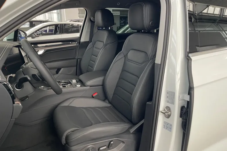 Volkswagen Touareg din 2026 cu 120.000 km - oferta VOL202334 - foto 21