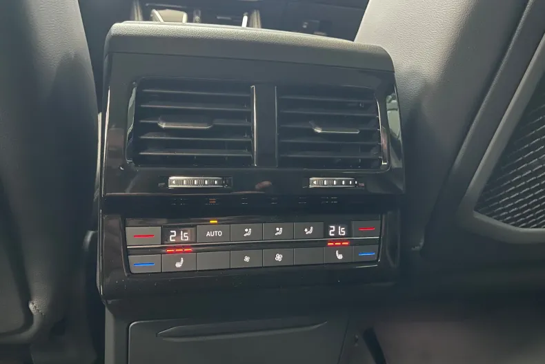 Volkswagen Touareg din 2026 cu 120.000 km - oferta VOL202334 - foto 30