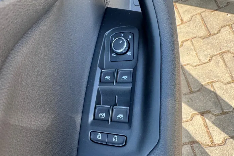 Volkswagen Touareg din 2025 cu 1.354 km - oferta VOL202335 - foto 26