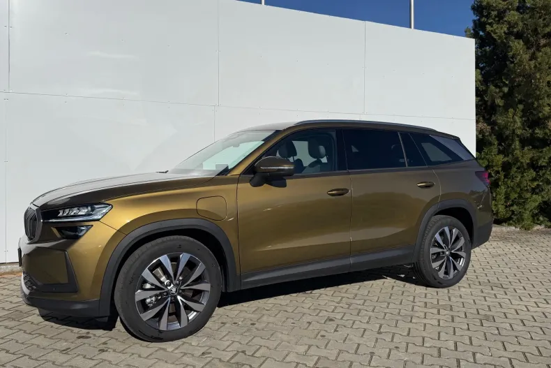 Skoda Kodiaq din 2025 cu 7.300 km - oferta SKO202336 - foto 9