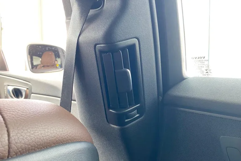 Volvo XC60 din 2021 cu 77.821 km - oferta VOL202338 - foto 21