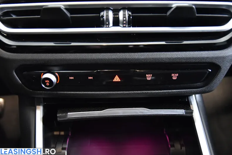 BMW 320d (Seria 3) din 2023 cu 124.689 km - oferta BMW202353 - foto 17