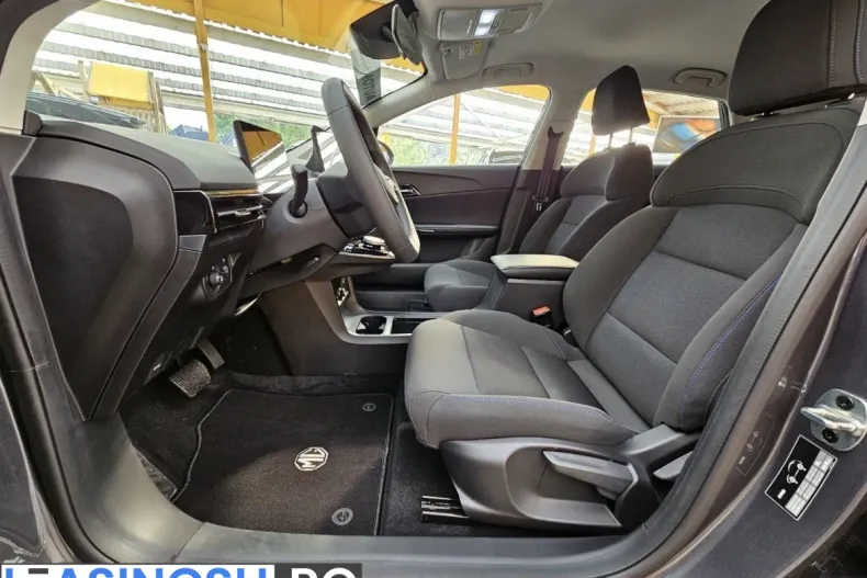 MG MG4 din 2025 cu 10 km - oferta MG0202368 - foto 5