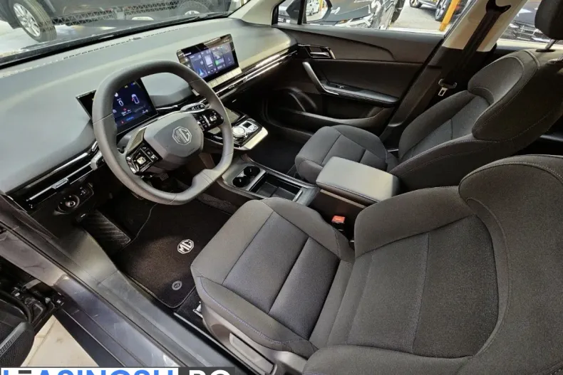 MG MG4 din 2025 cu 10 km - oferta MG0202368 - foto 8