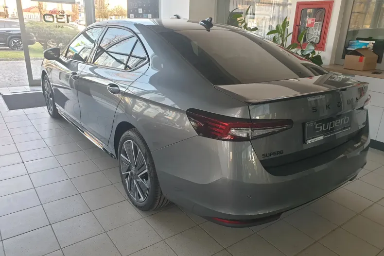 Skoda Superb din 2025 cu 9 km - oferta SKO202371 - foto 3