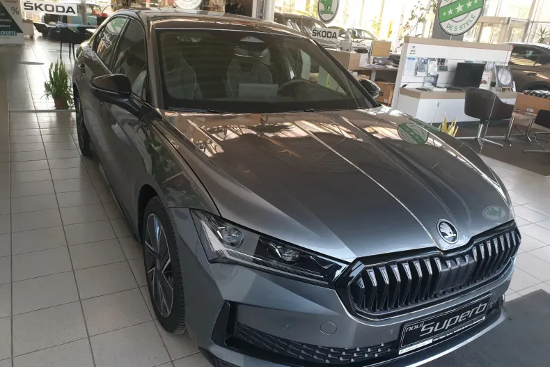 Skoda Superb din 2025 cu 9 km - oferta SKO202371 - foto 9