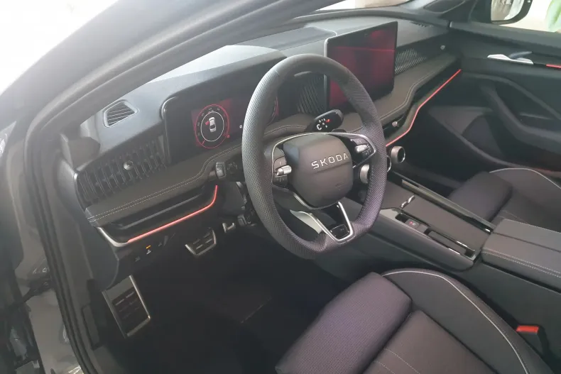 Skoda Superb din 2025 cu 9 km - oferta SKO202371 - foto 17