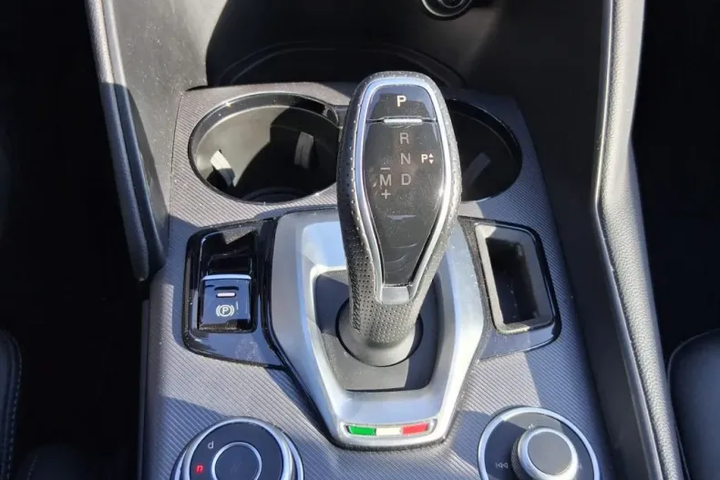 Alfa Romeo Giulia din 2021 cu 13.750 km - oferta ALF202377 - foto 12