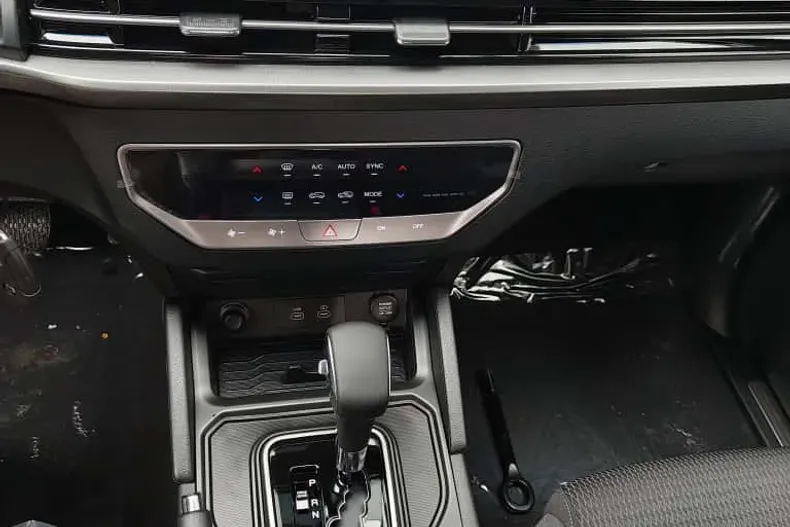 Ssangyong MUSSO din 2025 cu 5 km - oferta SSA202380 - foto 11