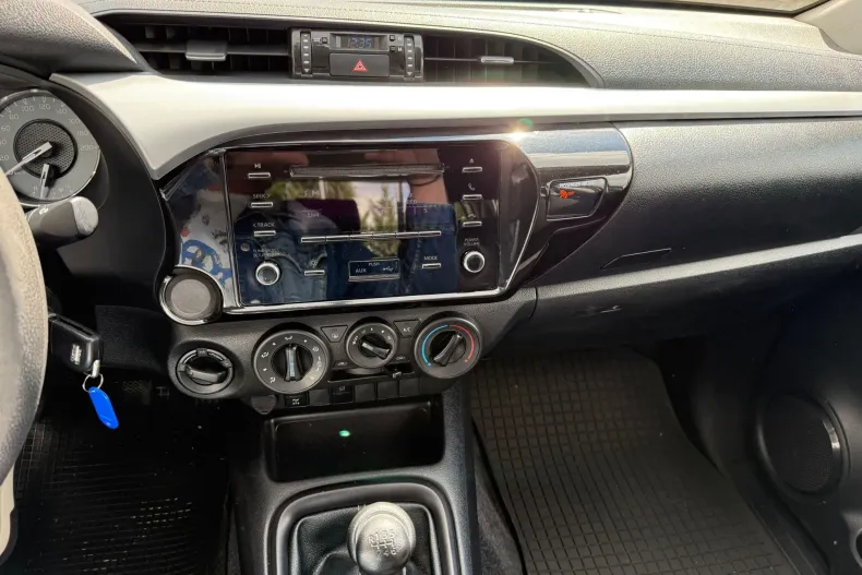 Toyota Hilux din 2021 cu 140.231 km - oferta TOY202386 - foto 5