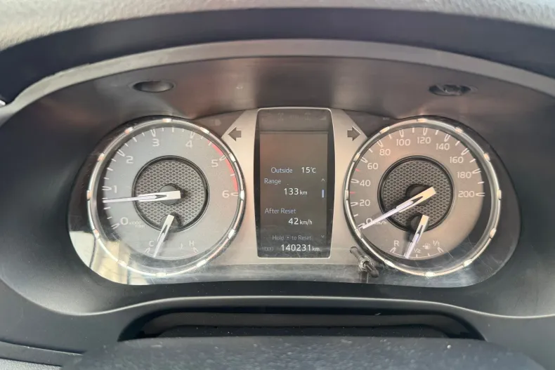 Toyota Hilux din 2021 cu 140.231 km - oferta TOY202386 - foto 6