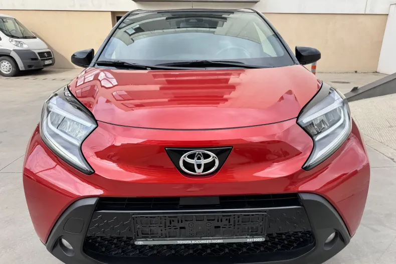 Toyota Aygo (X) din 2024 cu 9.900 km - oferta TOY202389 - foto 2
