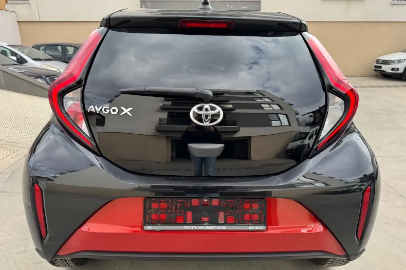 Toyota Aygo (X) din 2024 cu 9.900 km - oferta TOY202389 - foto 6