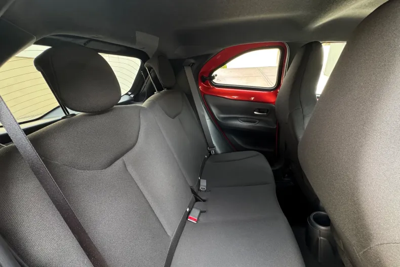 Toyota Aygo (X) din 2024 cu 9.900 km - oferta TOY202389 - foto 16