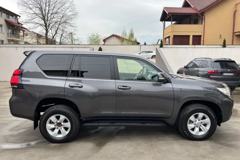 Toyota Land Cruiser din 2023 cu 29.900 km - oferta TOY202390 - foto 4