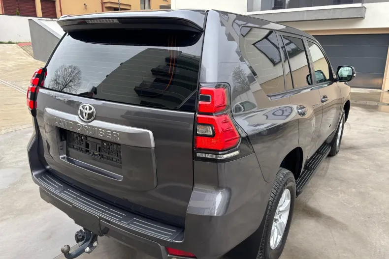 Toyota Land Cruiser din 2023 cu 29.900 km - oferta TOY202390 - foto 5