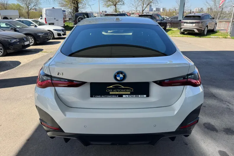 BMW i4 (Seria 4) din 2024 cu 9.700 km - oferta BMW202391 - foto 4