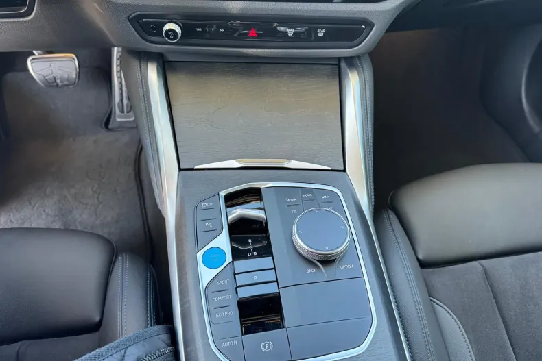 BMW i4 (Seria 4) din 2024 cu 9.700 km - oferta BMW202391 - foto 18