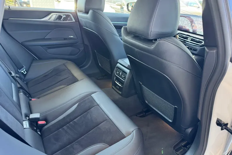 BMW i4 (Seria 4) din 2024 cu 9.700 km - oferta BMW202391 - foto 21