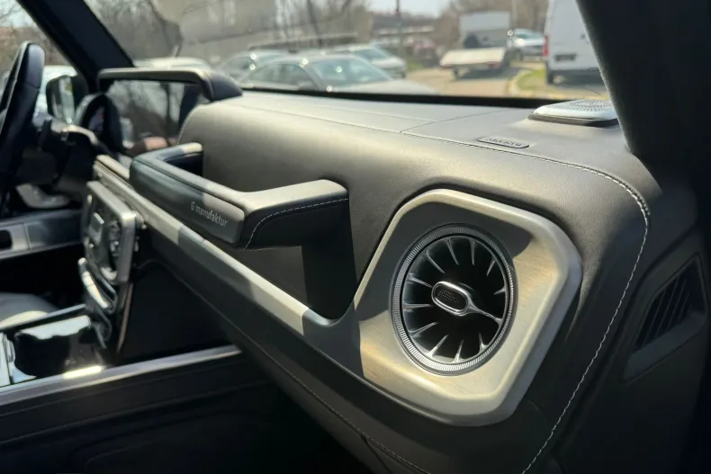 Mercedes-Benz G din 2023 cu 46.200 km - oferta MER202393 - foto 13