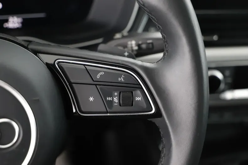 Audi A4 din 2022 cu 72.167 km - oferta AUD202398 - foto 18