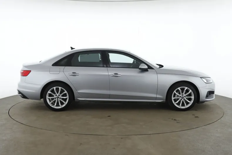 Audi A4 din 2022 cu 75.517 km - oferta AUD202399 - foto 4