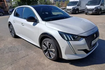 Peugeot 208 din 2022 - oferta PEU202405