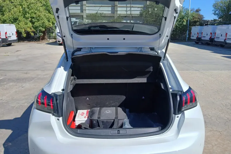 Peugeot 208 din 2022 cu 23.200 km - oferta PEU202405 - foto 11