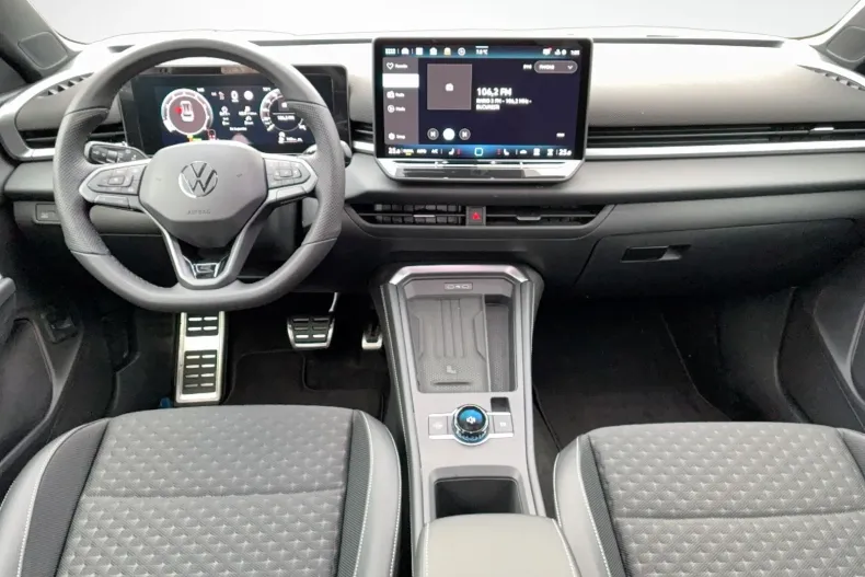 Volkswagen T-Roc din 2025 cu 2.900 km - oferta VOL202410 - foto 9