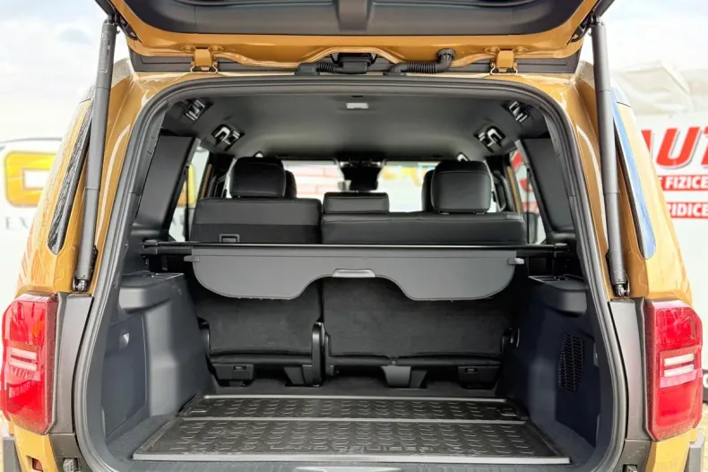 Toyota Land Cruiser 250 din 2025 cu 5.900 km - oferta TOY202415 - foto 14