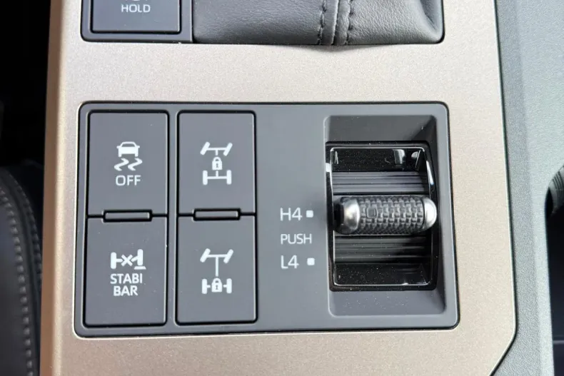 Toyota Land Cruiser 250 din 2025 cu 5.900 km - oferta TOY202415 - foto 25