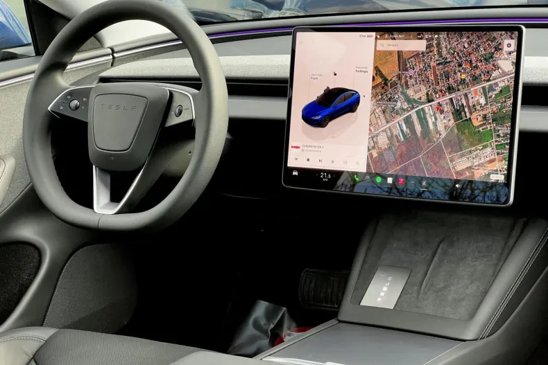 Tesla Model 3 din 2025 cu 6.770 km - oferta TES202430 - foto 8