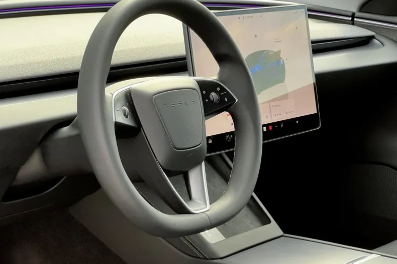 Tesla Model 3 din 2025 cu 6.770 km - oferta TES202430 - foto 12