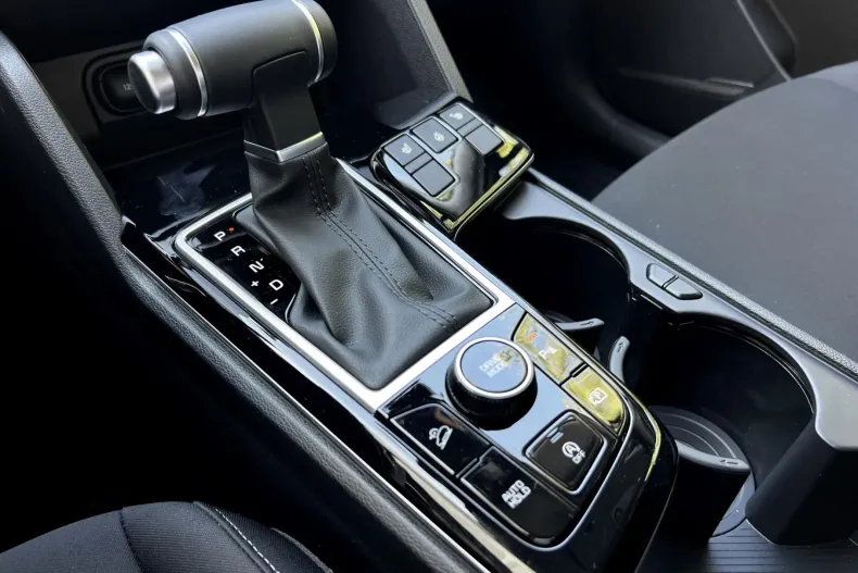 Kia Sportage din 2025 cu 3.930 km - oferta KIA202431 - foto 13