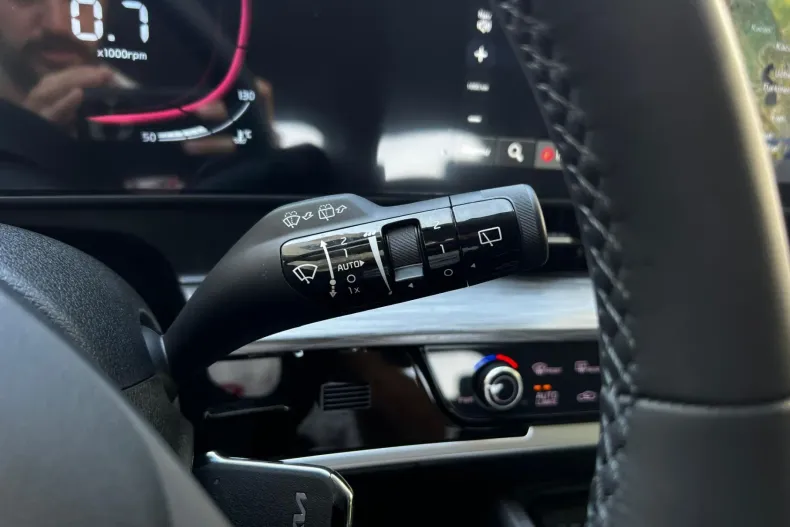 Kia Sportage din 2025 cu 3.930 km - oferta KIA202431 - foto 21