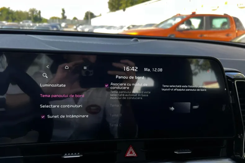 Kia Sportage din 2025 cu 3.930 km - oferta KIA202431 - foto 36