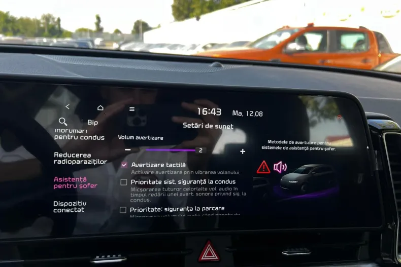 Kia Sportage din 2025 cu 3.930 km - oferta KIA202431 - foto 38