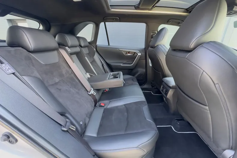 Toyota RAV4 din 2021 cu 115.401 km - oferta TOY202444 - foto 18