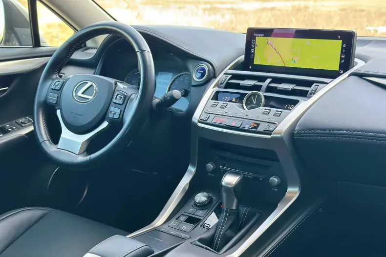 Lexus Seria NX din 2020 cu 95.923 km - oferta LEX202445 - foto 2