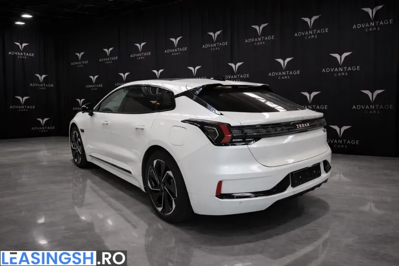 Zeekr 001 din 2024 cu 3.800 km - oferta ZEE202446 - foto 2