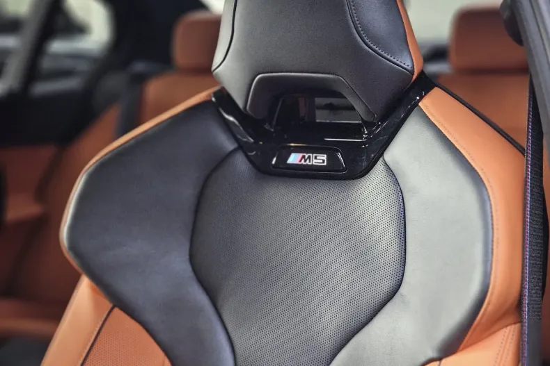 BMW M5 (Seria 5) din 2025 cu 20 km - oferta BMW202450 - foto 2