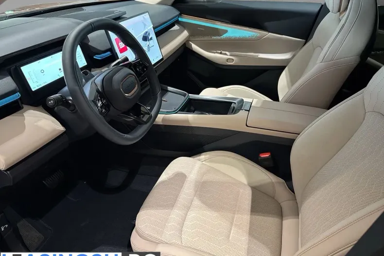 Lynk & Co 08 din 2025 cu 8.900 km - oferta LYN202451 - foto 5