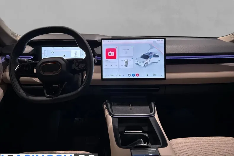 Lynk & Co 08 din 2025 cu 8.900 km - oferta LYN202451 - foto 7