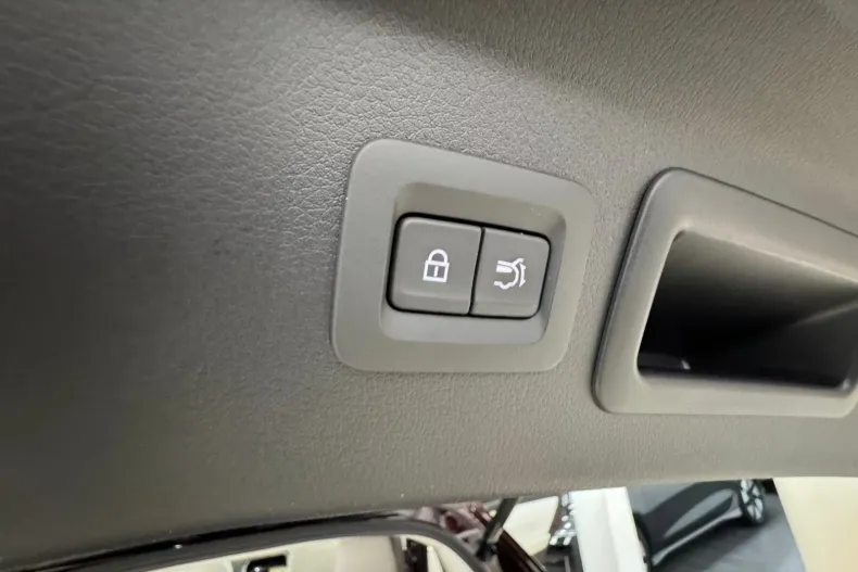 Mazda CX-80 din 2024 cu 2.900 km - oferta MAZ202453 - foto 34