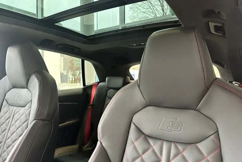 Audi Q8 din 2026 cu 13 km - oferta AUD202455 - foto 10