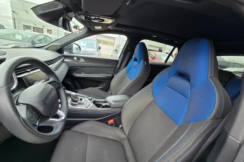 Lynk & Co 01 din 2023 cu 64.000 km - oferta LYN202458 - foto 9