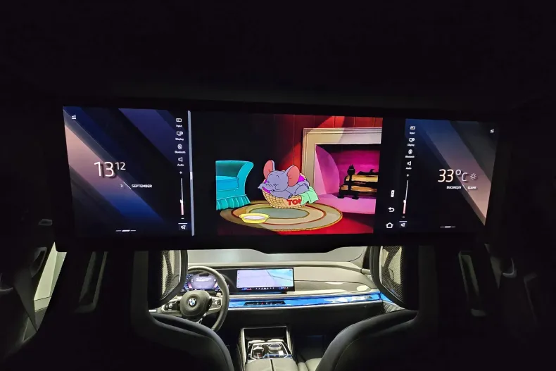 BMW 740d (Seria 7) din 2023 cu 57.000 km - oferta BMW202461 - foto 21